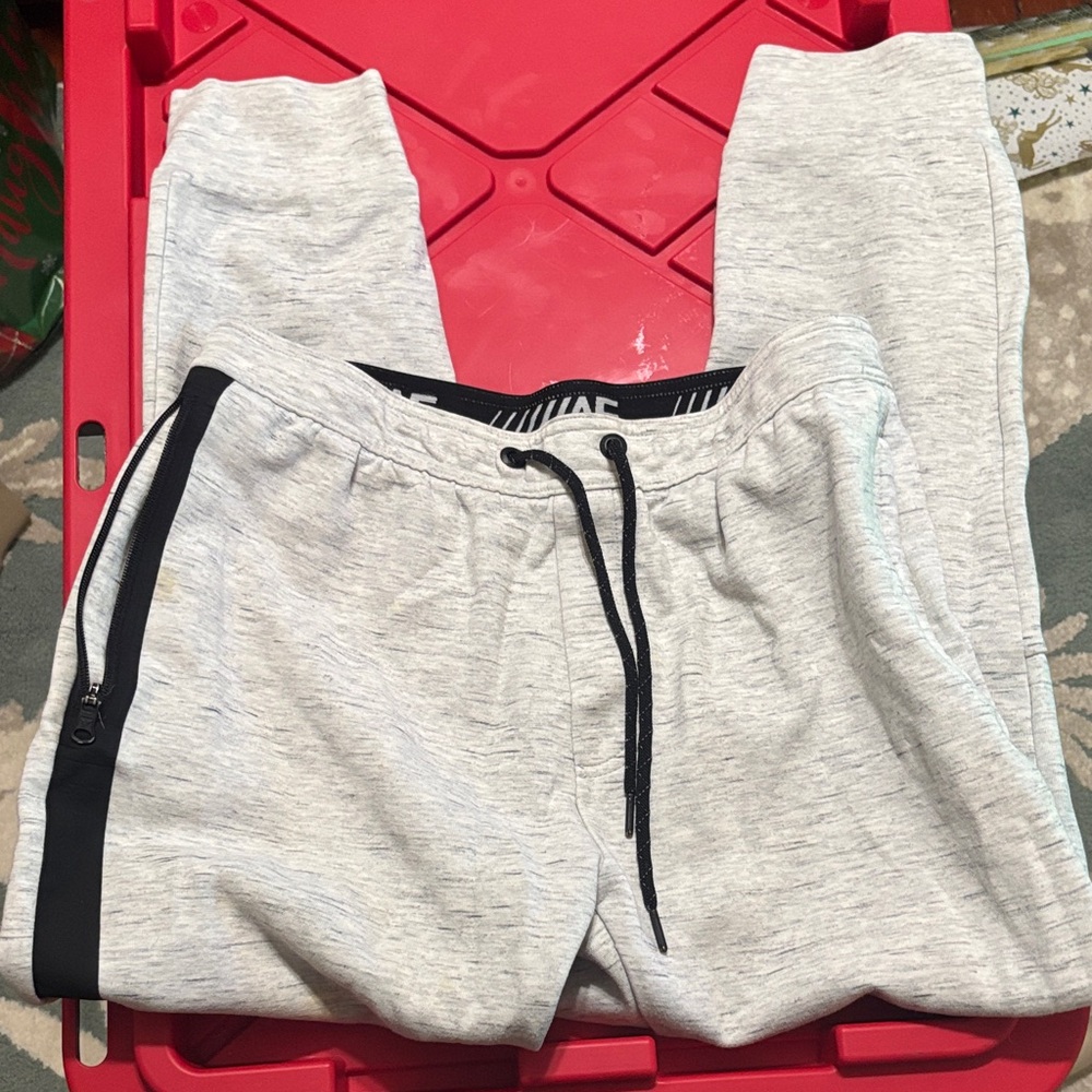 American Eagle Outfitters flex joggers